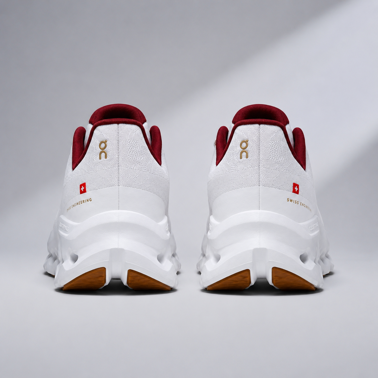 Cloudtilt White | Red