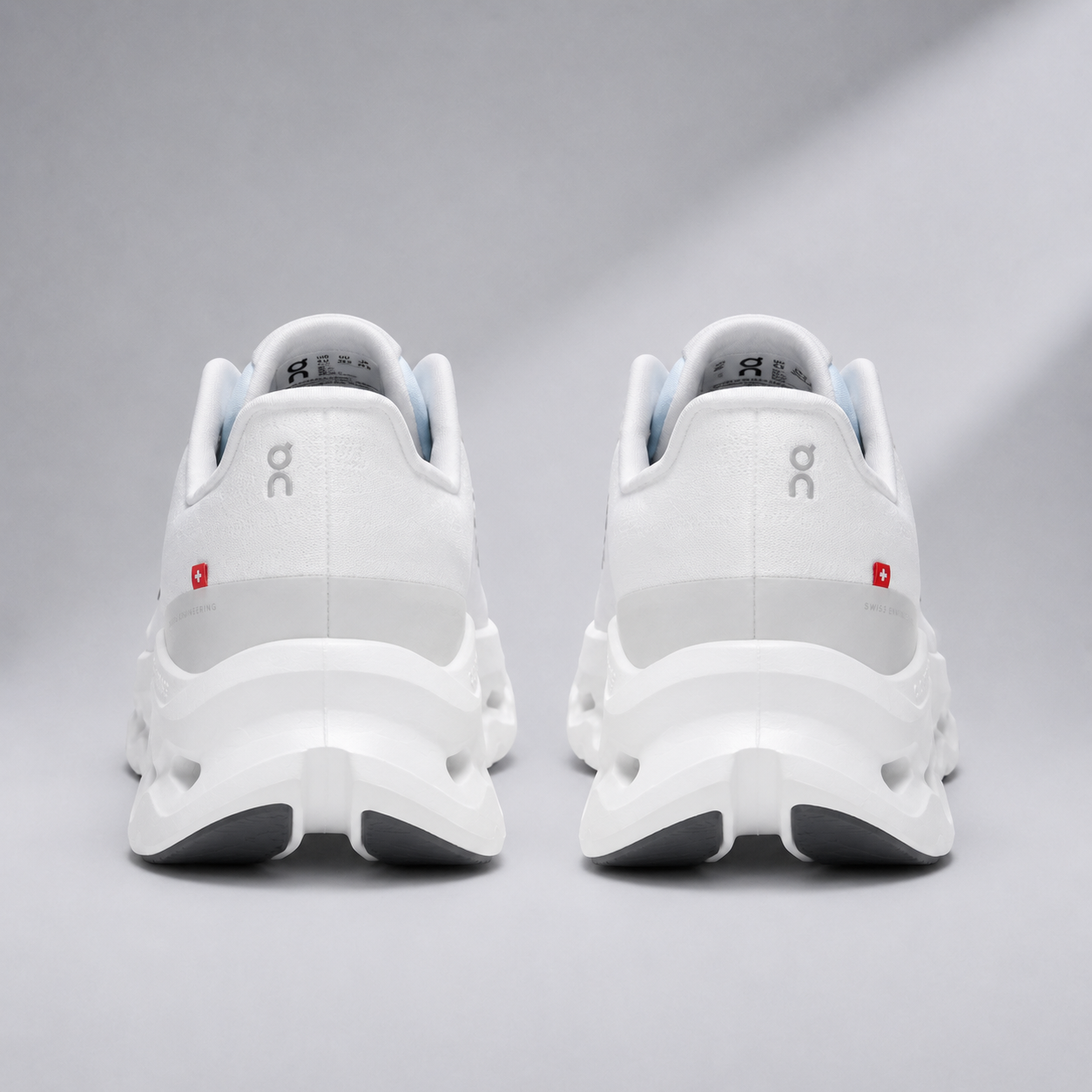 Cloudtilt White | Glacier