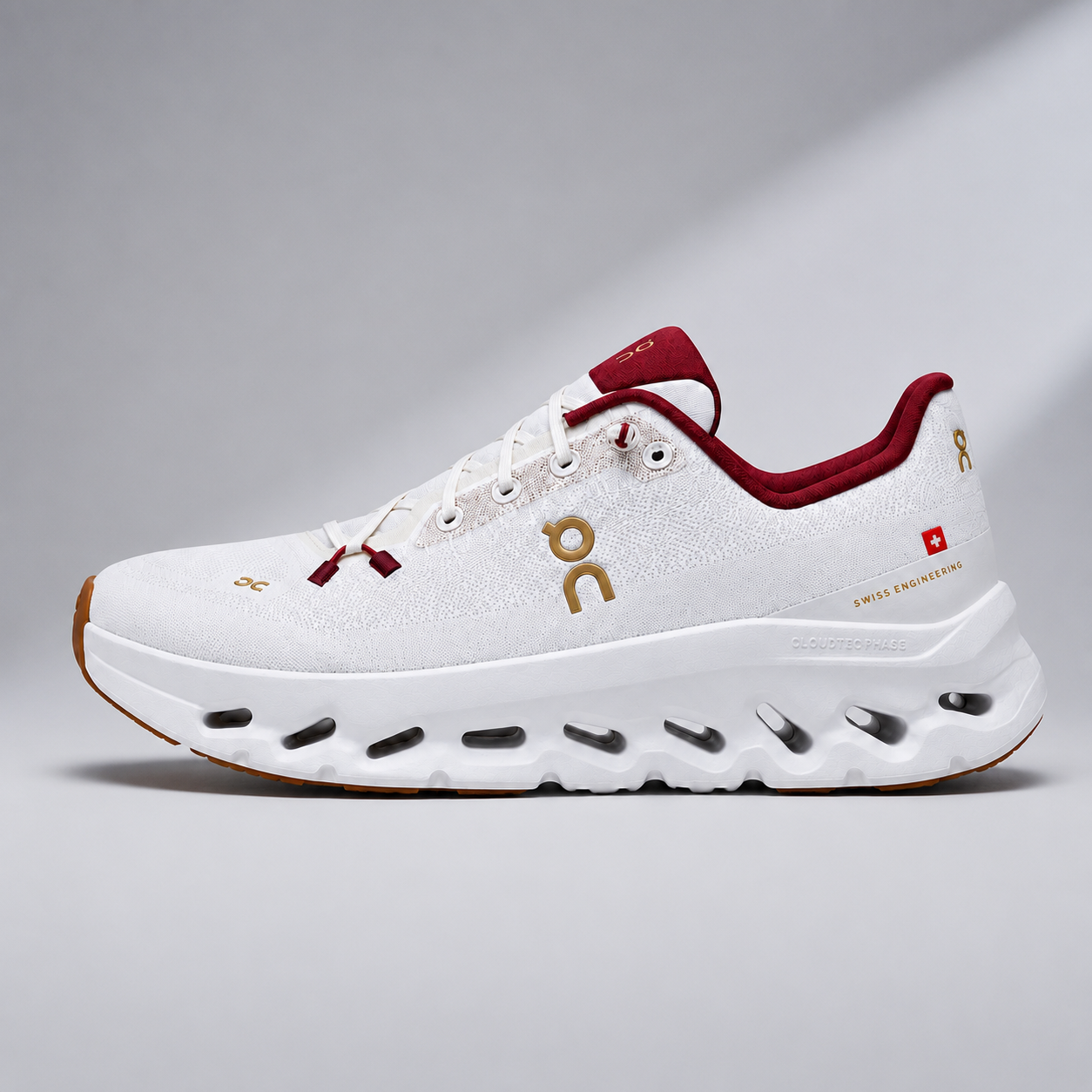 Cloudtilt White | Red