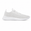 All-White Sneakers – Minimalist Comfort