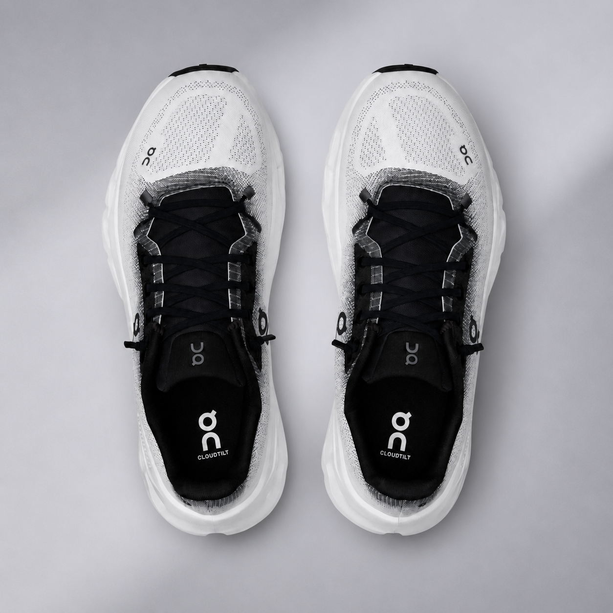 Cloudtilt Black|Ivory